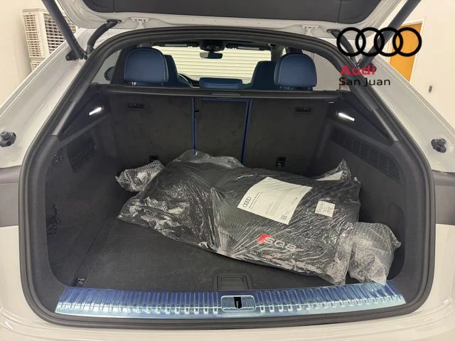 New 2026 White Audi 4.0T Prestige image 13