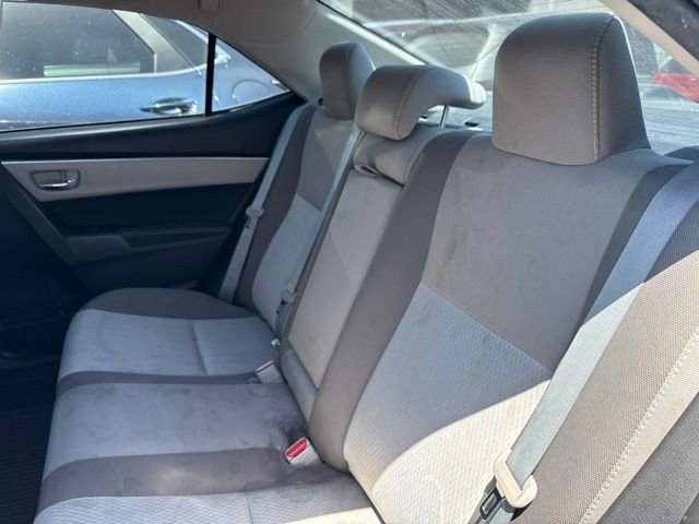 Used 2018 Silver Toyota LE image 4