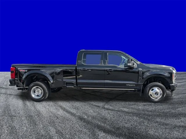 New 2026 Agate Black Metallic Ford F-350® Platinum® image 2
