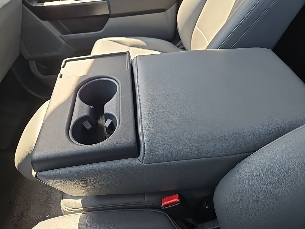 Used 2021 White Ford XL image 61