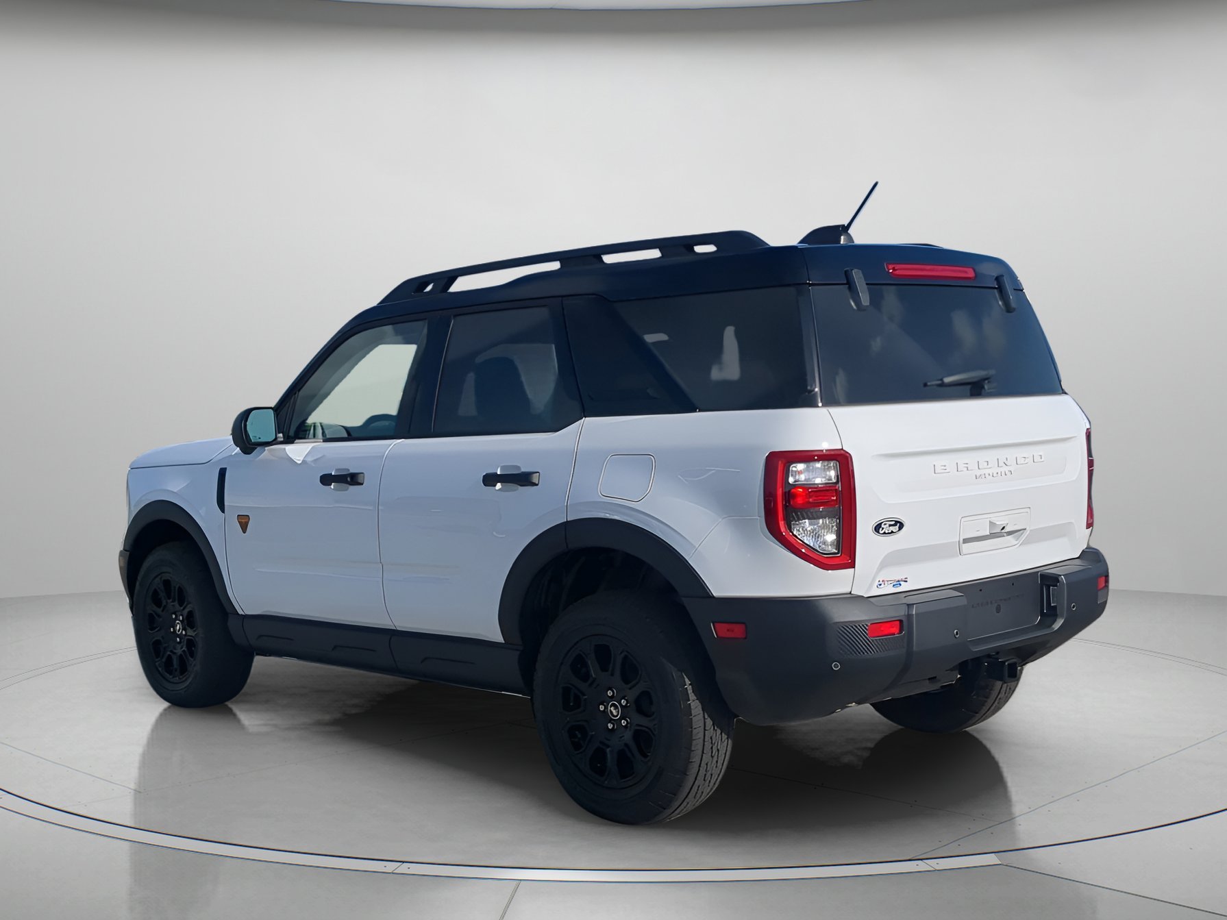 New 2026 Oxford White Ford Badlands® image 39