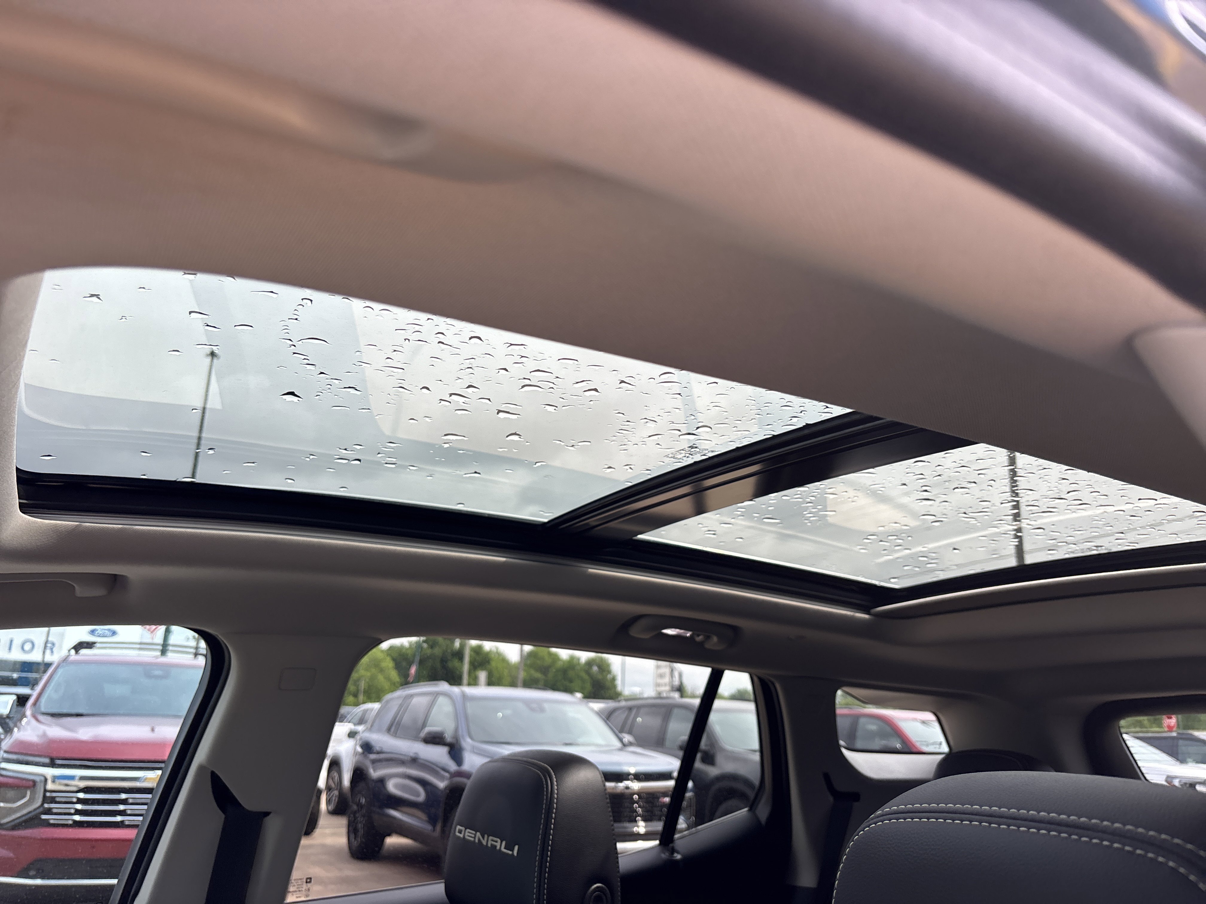 Used 2024 Downpour Metallic GMC Denali image 18
