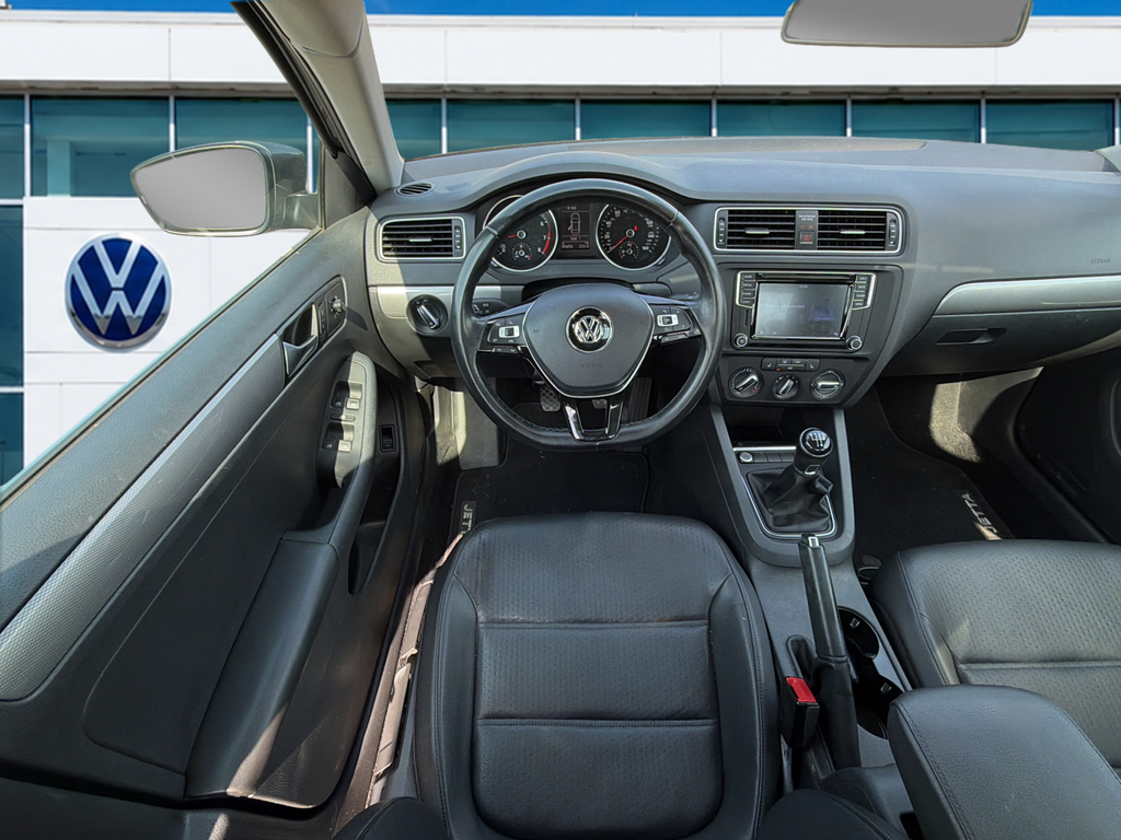Used 2017 Gray Volkswagen 1.4T SE image 9