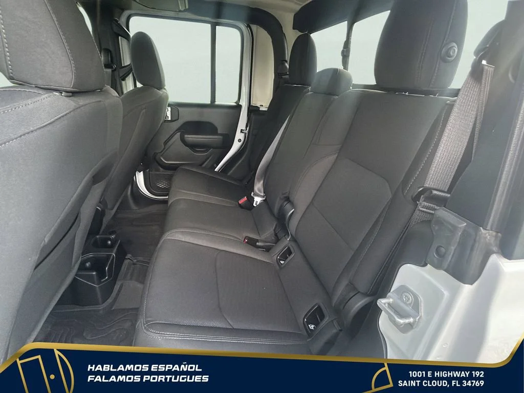 Used 2022  Jeep Willys image 28
