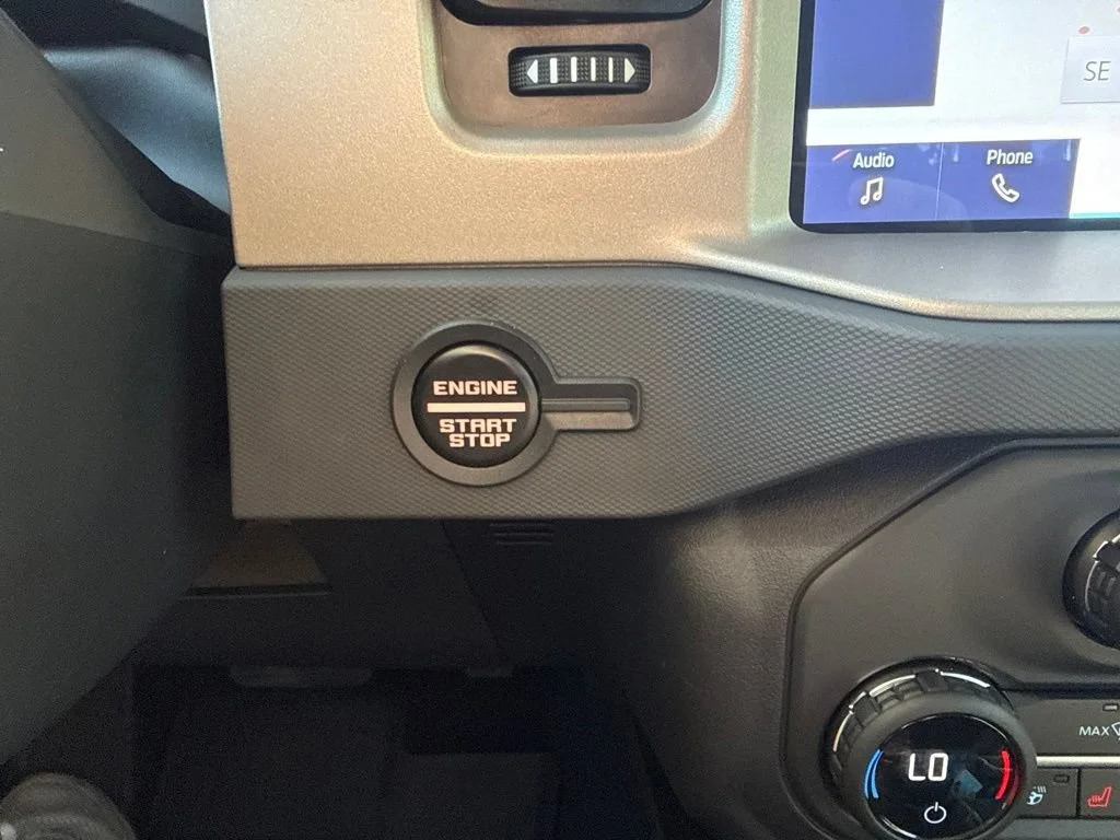 Used 2024  Ford Raptor image 22