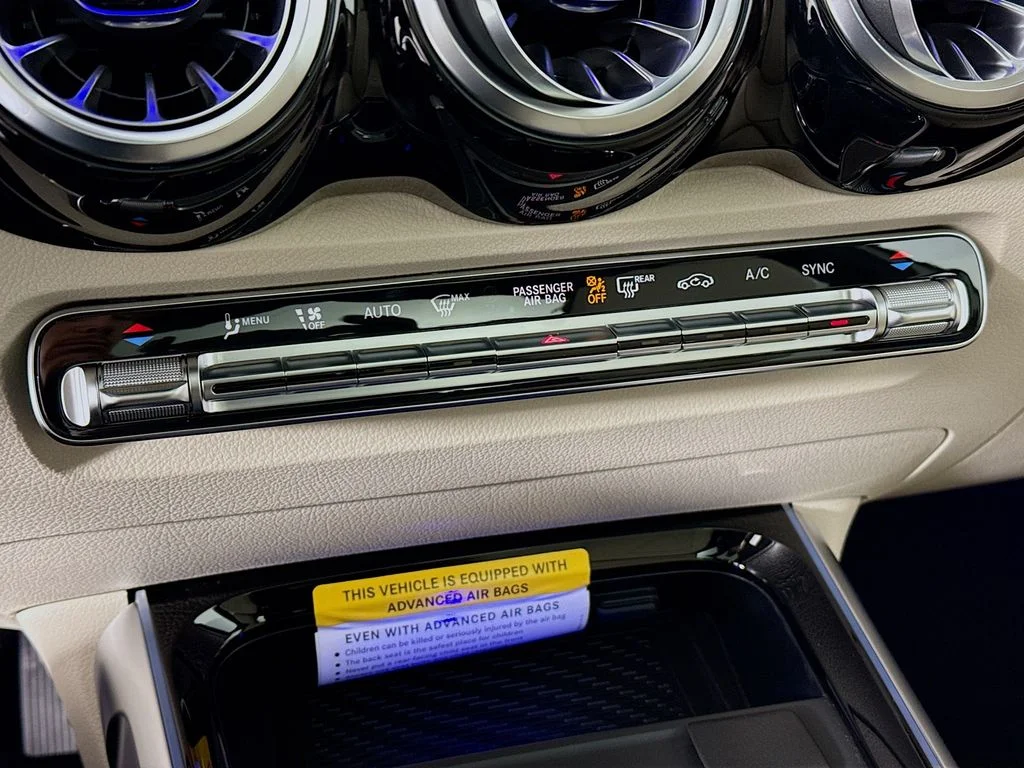 New 2026 Polar White Mercedes-Benz GLB 250 image 16