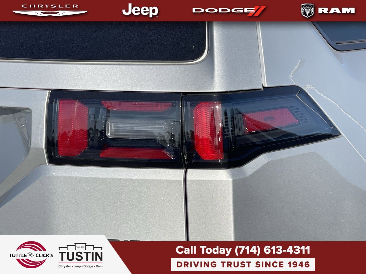 New 2026 Silver Zynith Clearcoat Jeep Limited image 9