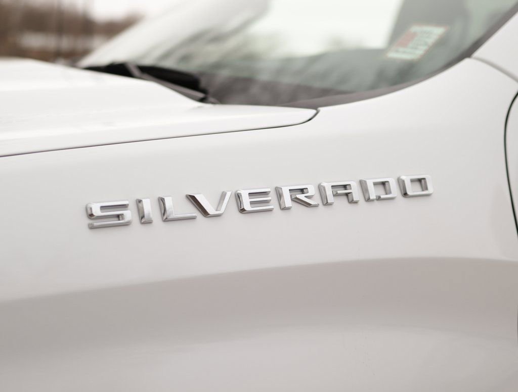 Used 2023 Summit White Chevrolet LT (2FL) image 33