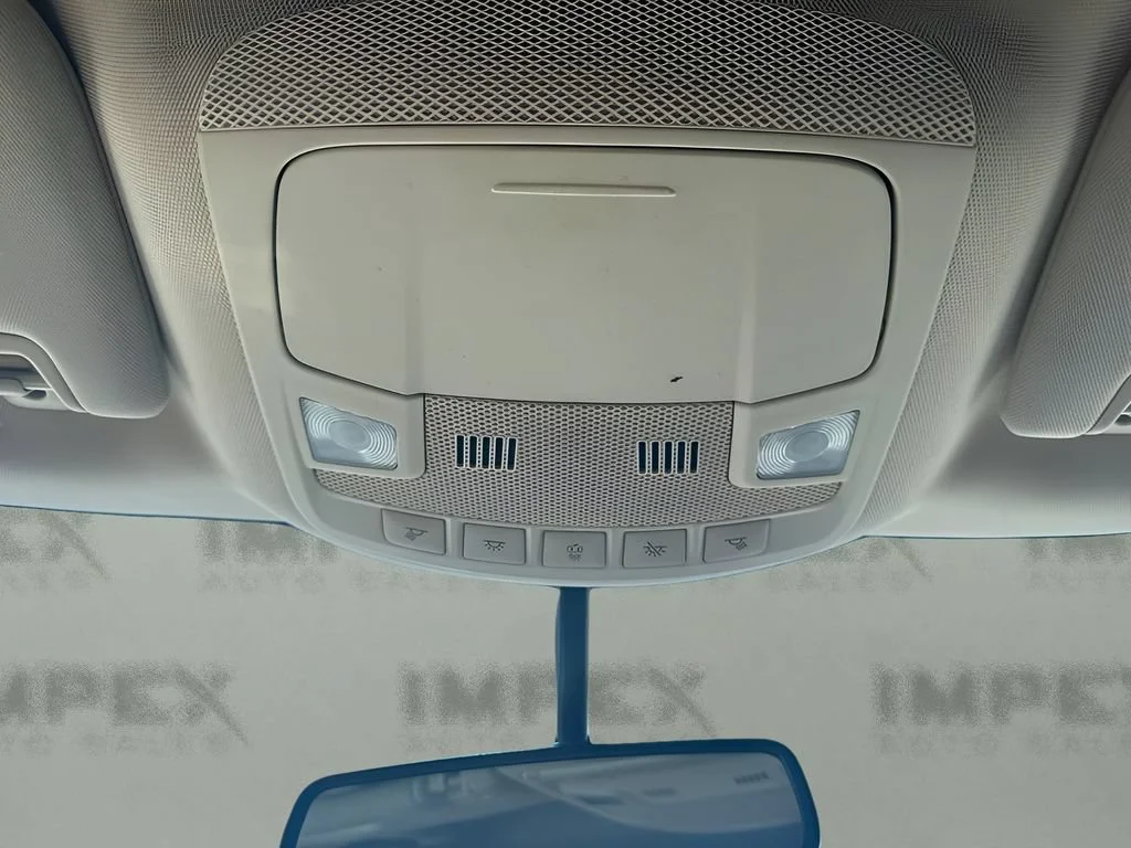 Used 2018  Ford SEL image 23