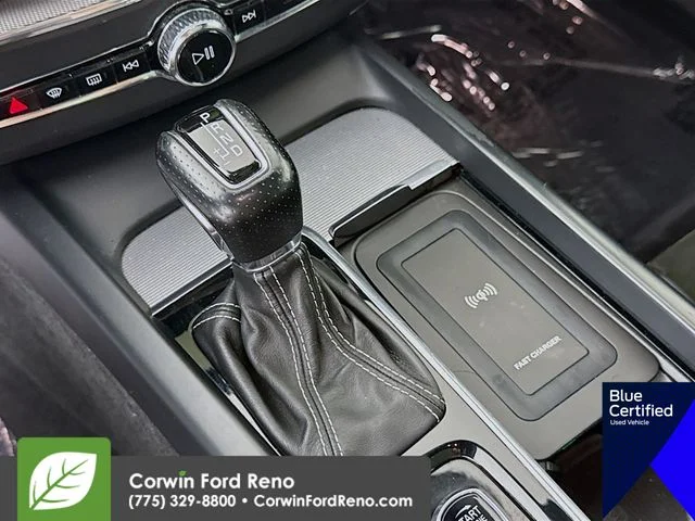 Used 2019 Ice White Volvo T5 R-Design image 21