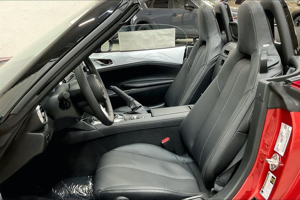2025 Mazda MX-5 Miata Grand Touring - Photo 9