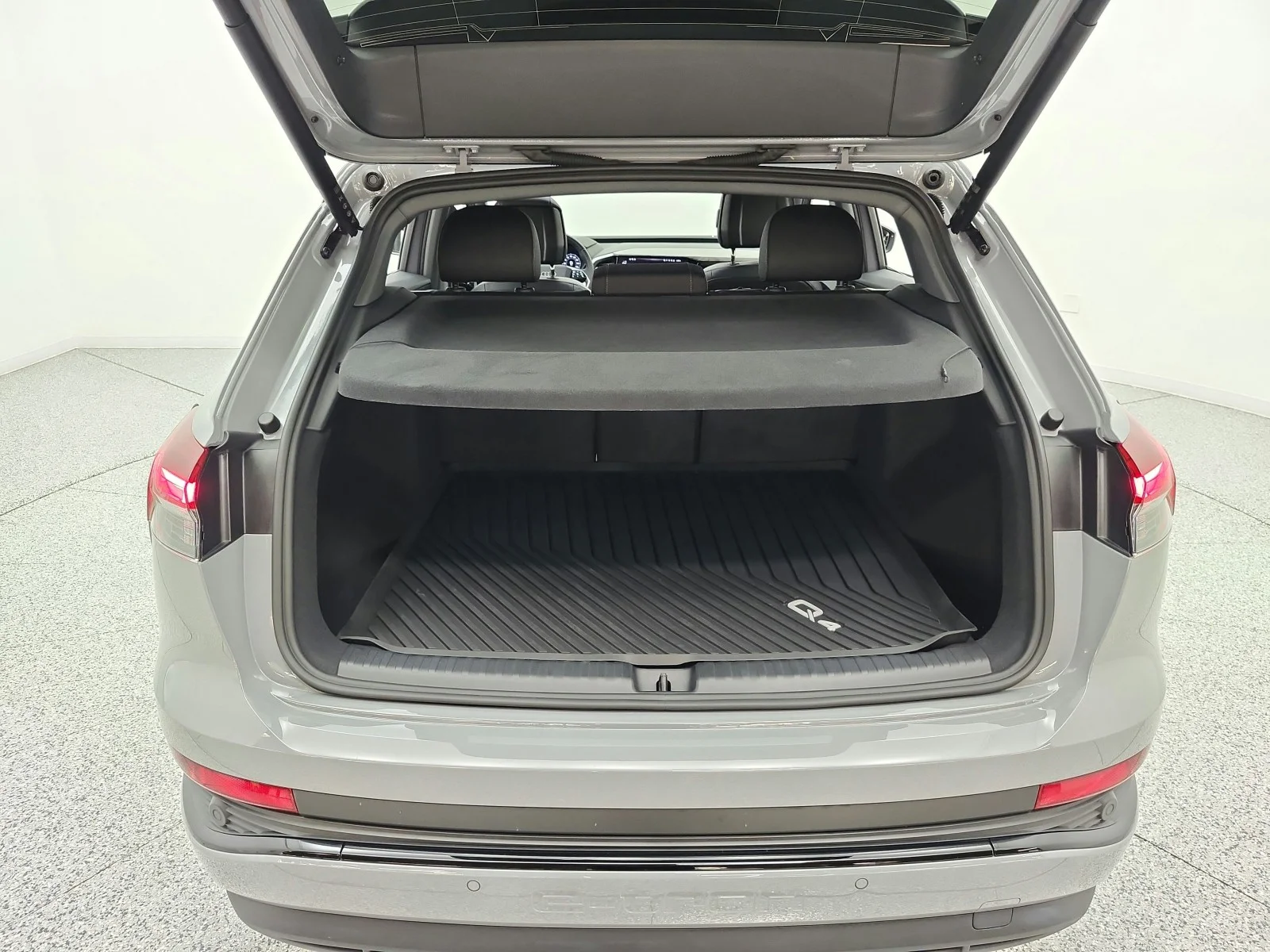 Used 2024 Pebble Gray Audi Premium Plus image 19