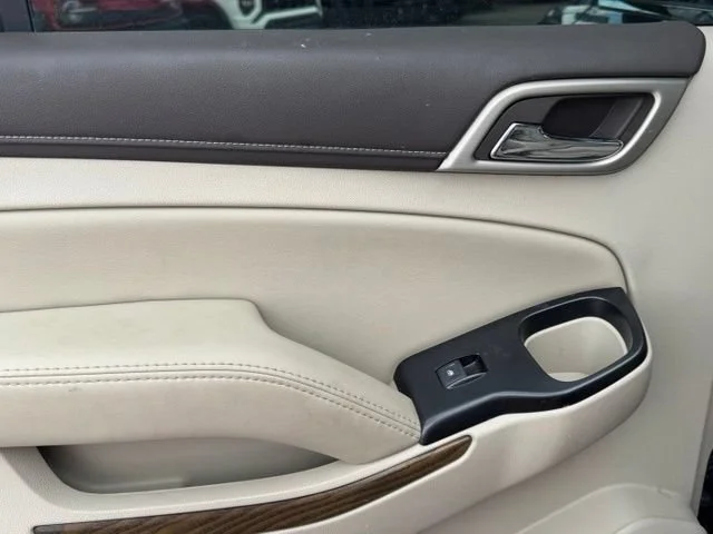 Used 2020 DARK SAPPHIRE BLUE METALLIC GMC Denali image 19