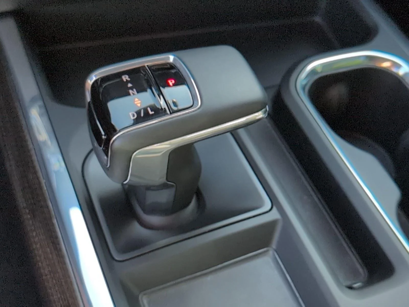Used 2025 Sterling Gray Metallic Chevrolet LT image 25