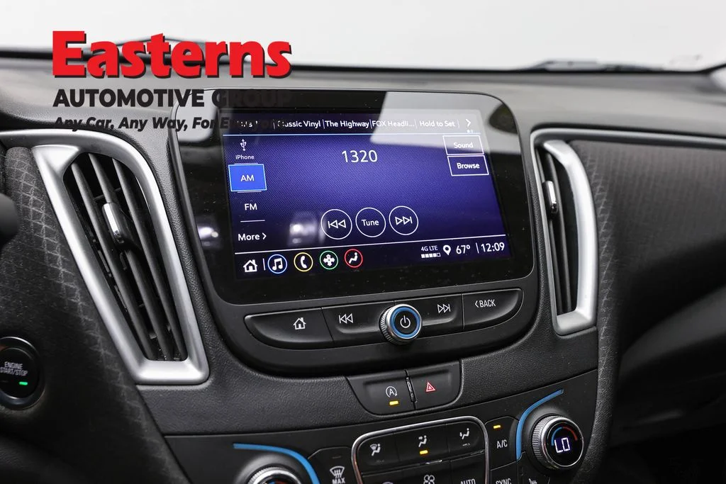 Used 2024 Gray Chevrolet LT image 19