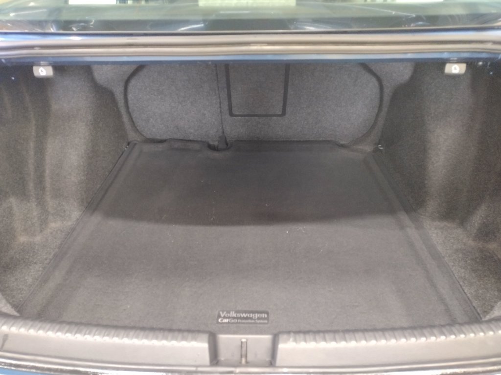 Used 2017 Blue Volkswagen 1.4T SE image 17