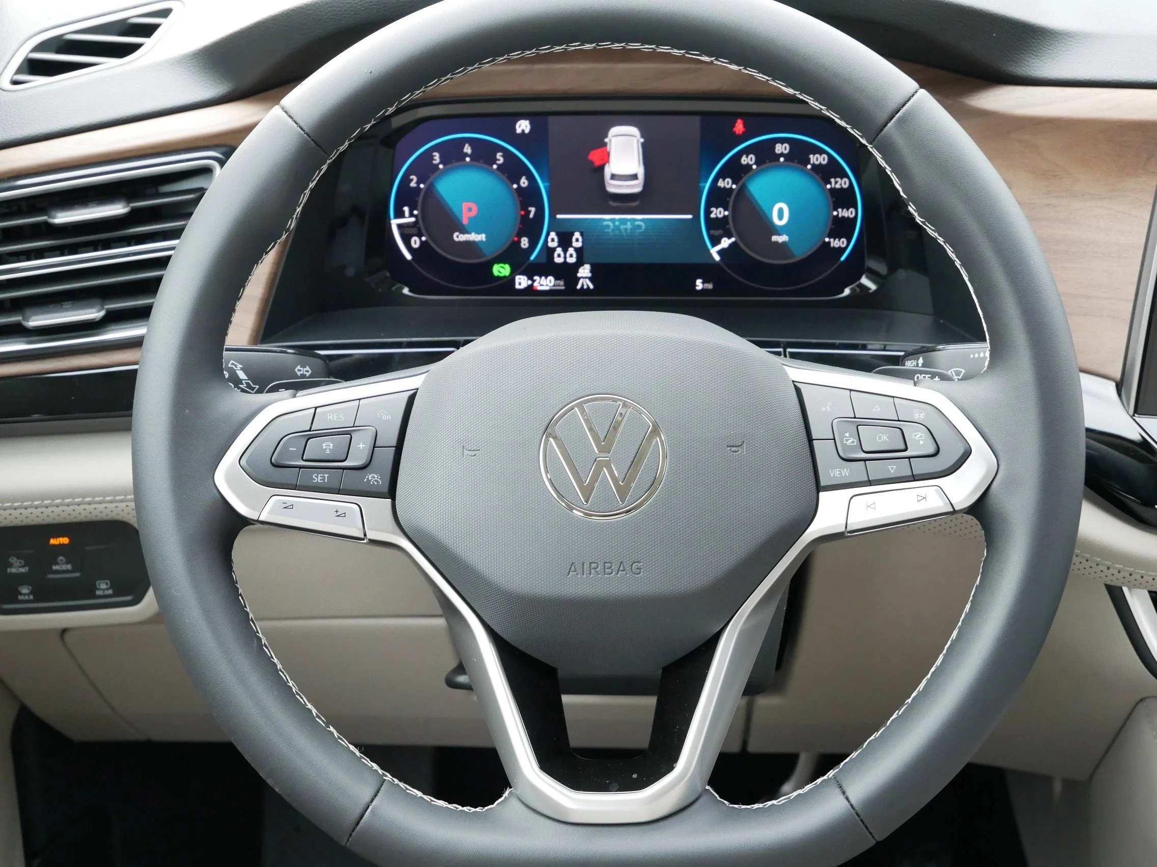 New 2026 Opal White Pearl Volkswagen 2.0T SE w/Technology image 12