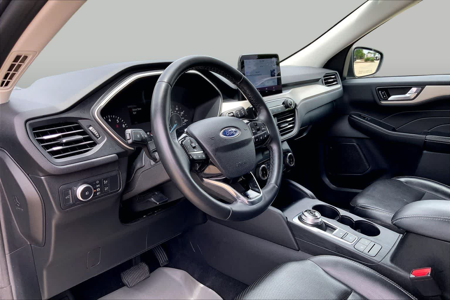 Used 2022 Carbonized Gray Metallic Ford SEL image 16