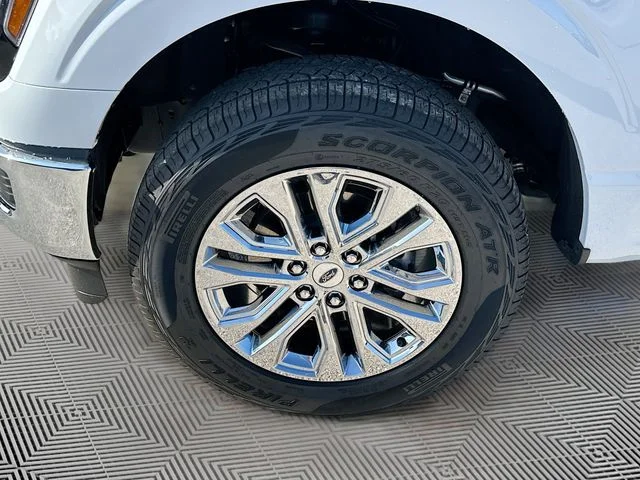Used 2025 White Ford XLT image 30