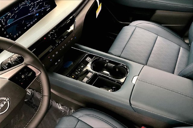 New 2026 Super Black Nissan Platinum image 9