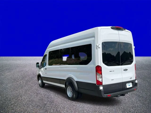New 2027 Oxford White Ford Passenger Van XL image 5