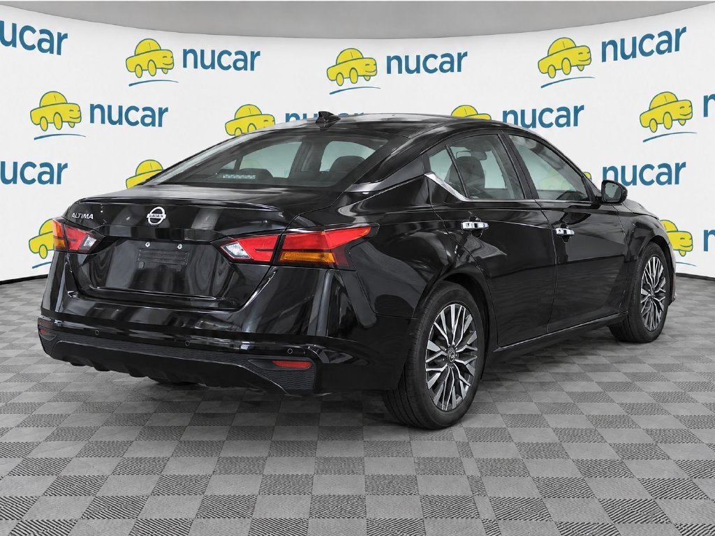 Used 2025 Black Nissan 2.5 SV image 4