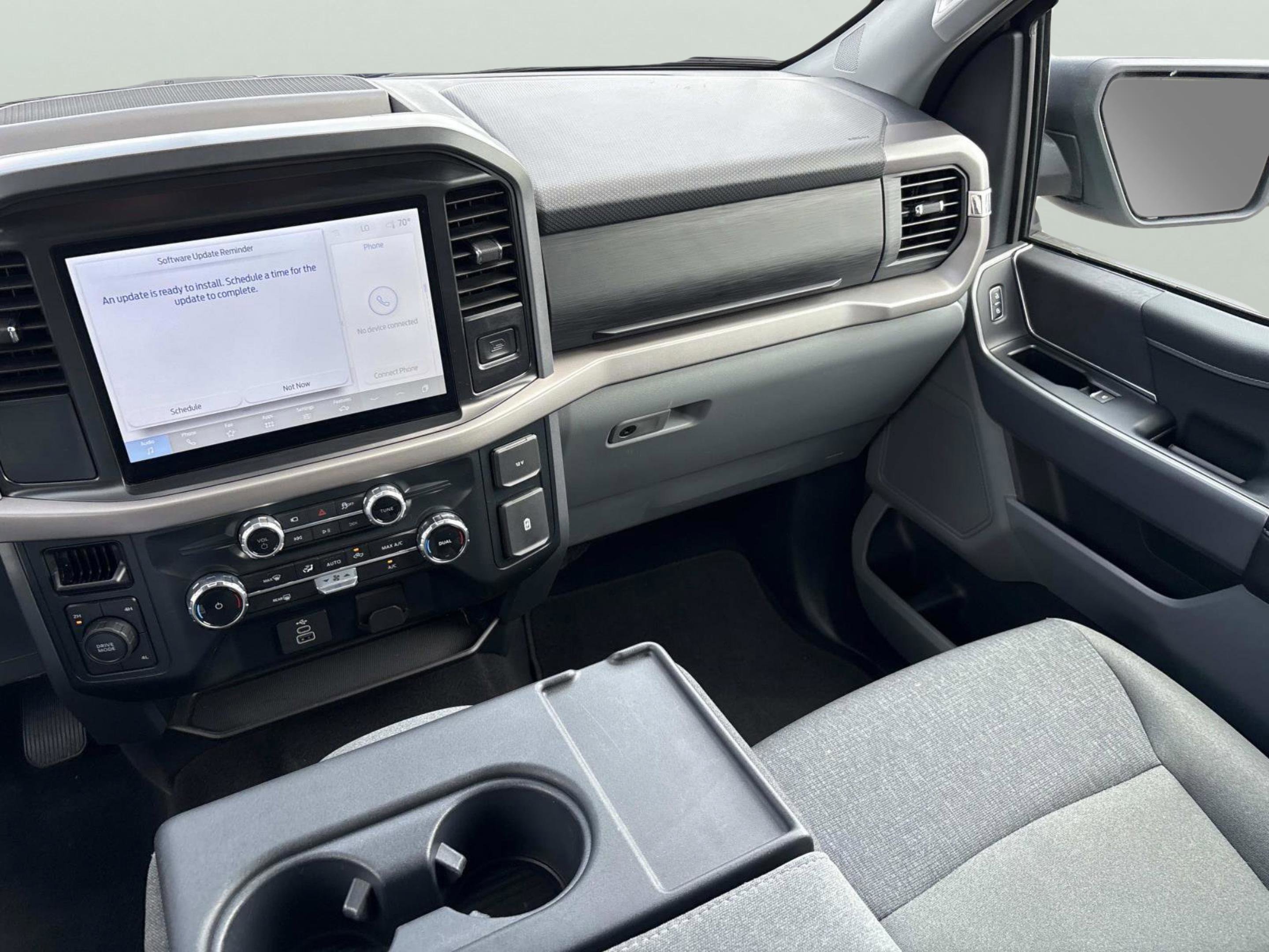 2025 Ford F-150 XLT - Photo 15