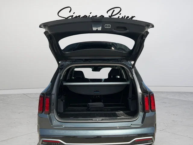 Used 2022 Gray Kia EX image 25