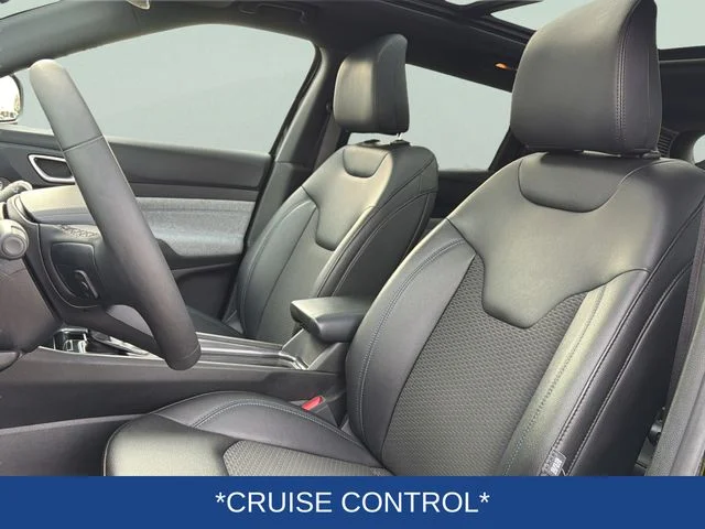 Used 2025 Black Jeep Latitude image 15
