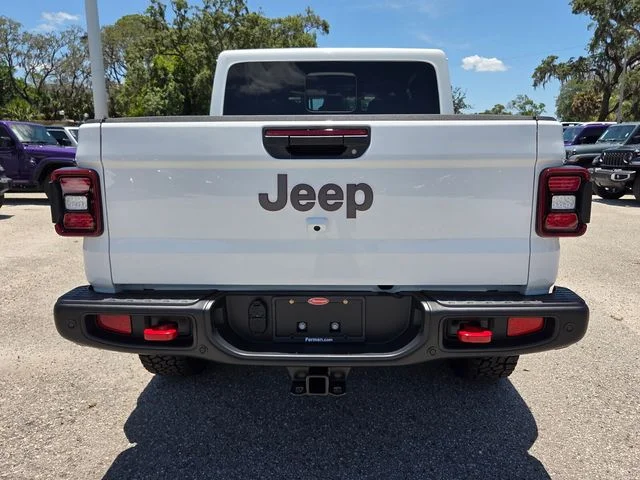 New 2026 Bright White Clear-Coat Exterior Paint Jeep Rubicon X image 6