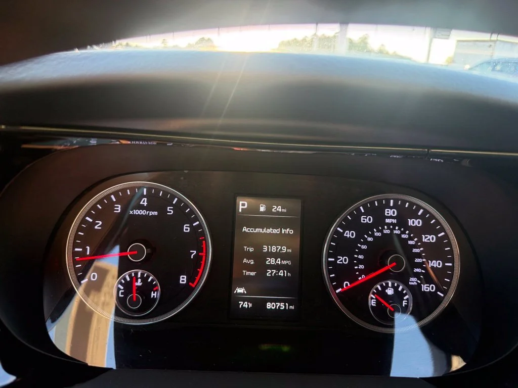 Used 2022 White Kia GT-Line image 17
