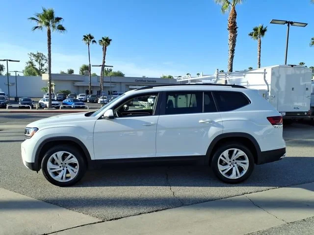 Used 2023 White Volkswagen 3.6L V6 SE w/Technology image 9