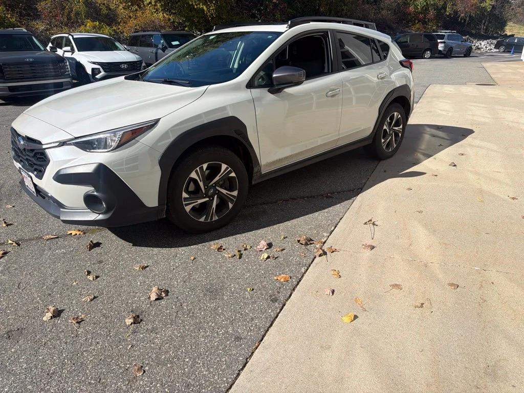 Used 2024 Crystal White Pearl Subaru Premium image 3