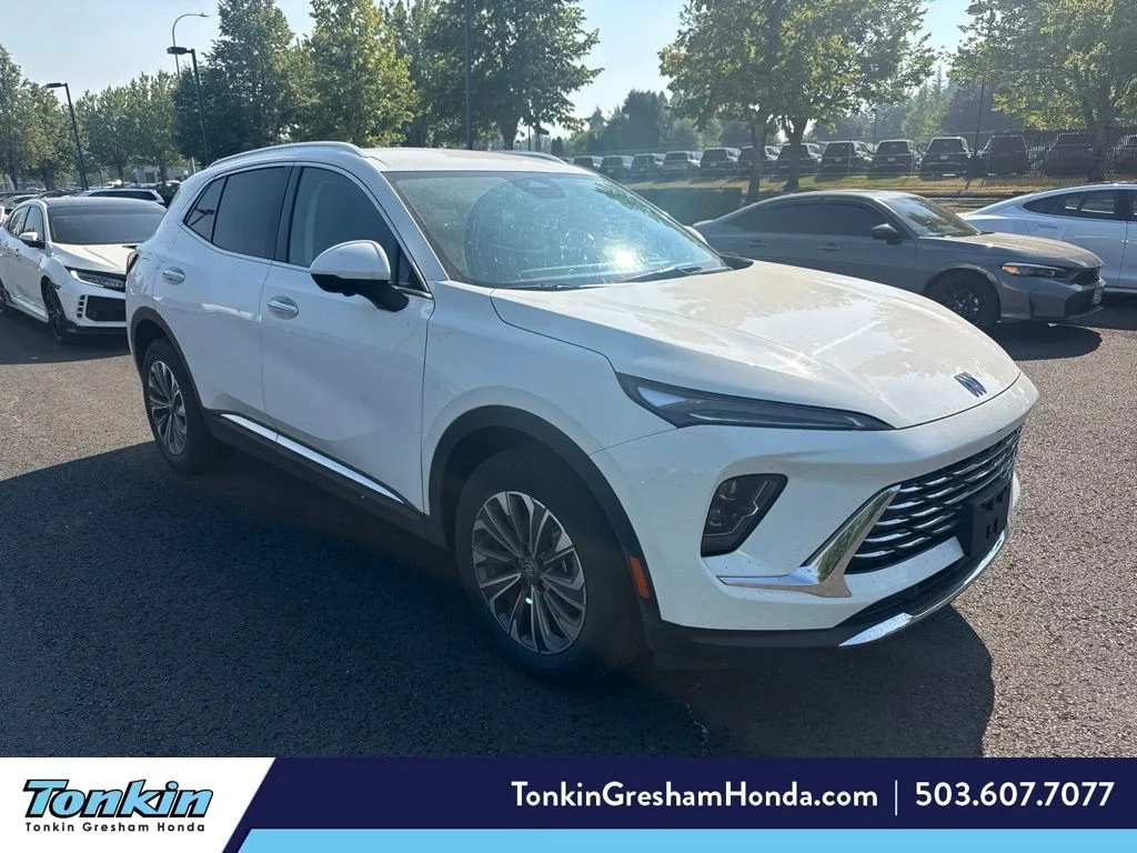 Used 2024 Summit White Buick Preferred image 1