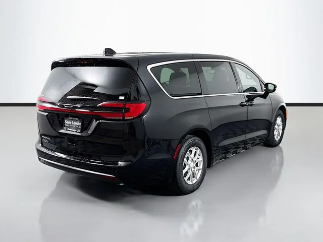 2027 Chrysler Pacifica Select - Photo 7