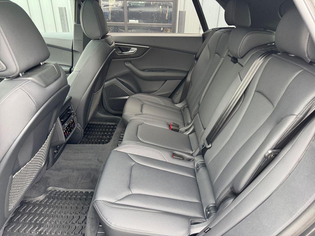 New 2026 Daytona Gray Pearl Effect Audi Premium plus image 22