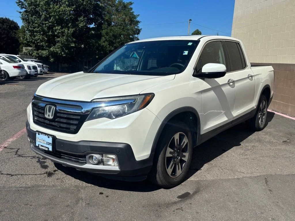 Used 2017 White Diamond Pearl Honda RTL-E image 12