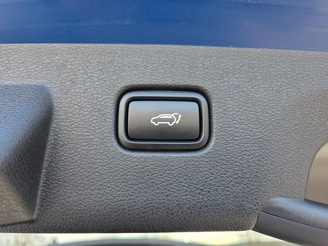 Used 2023 Blue Kia SX-Prestige image 11