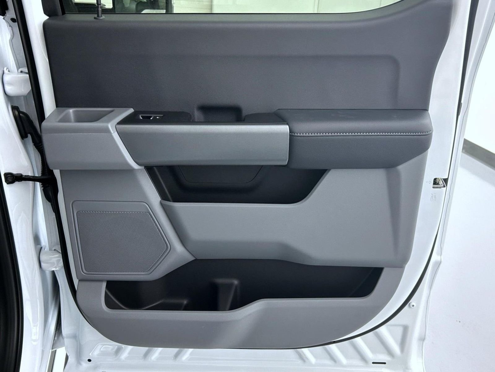 2026 Ford F-350 Super Duty XLT - Photo 17