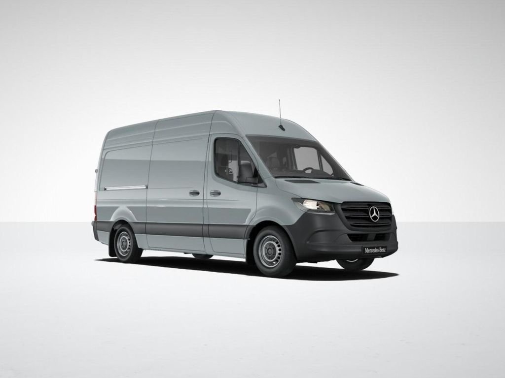 New 2025  Mercedes-Benz Cargo 144 WB image 11