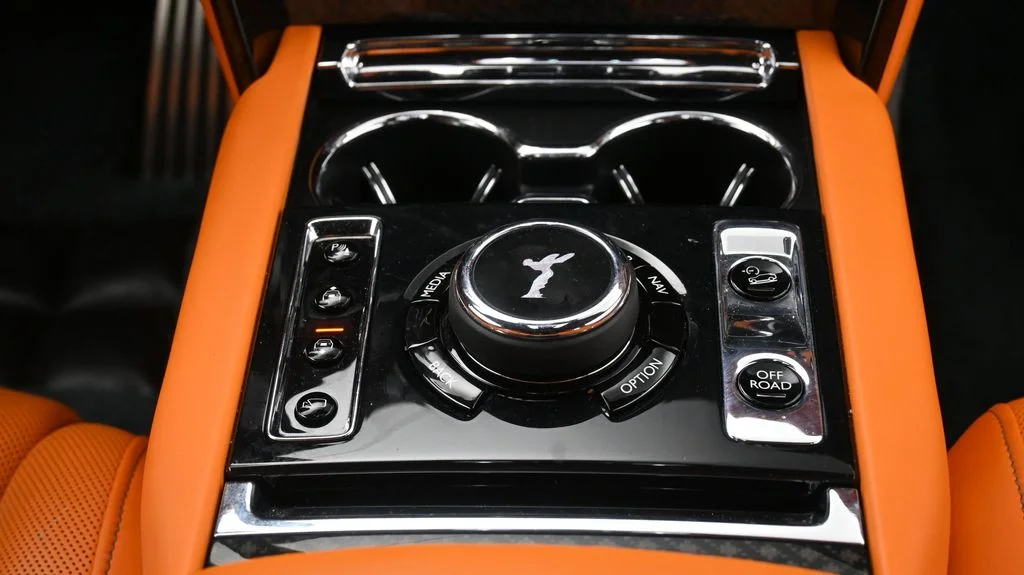 Certified Used 2023  Rolls-Royce Black Badge image 17