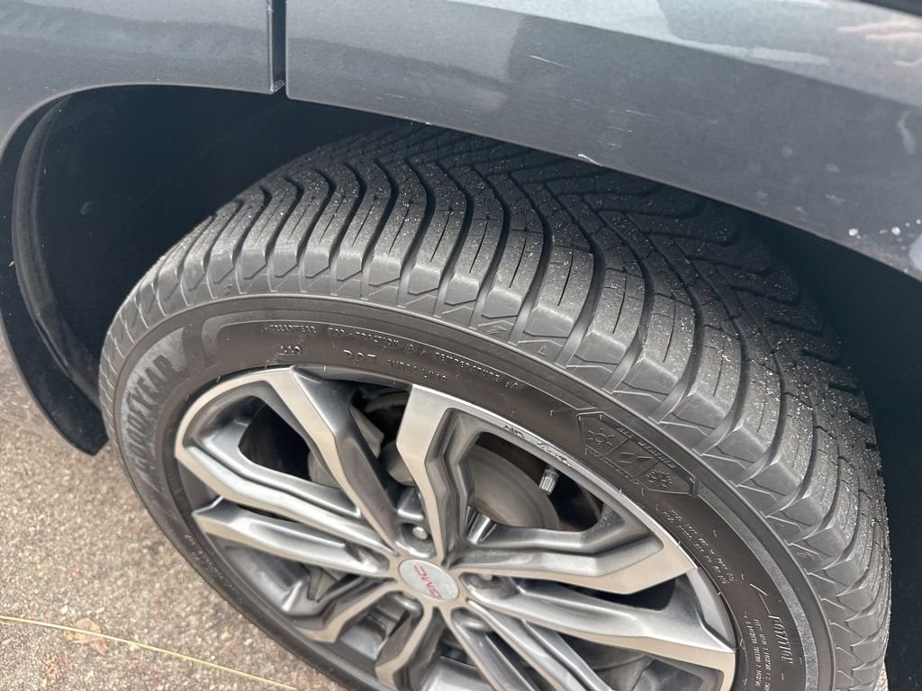 Used 2020 Gray GMC Denali image 6