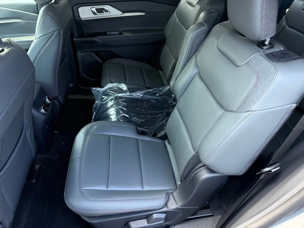 New 2026 Carbonized Gray Metallic Ford Active image 28