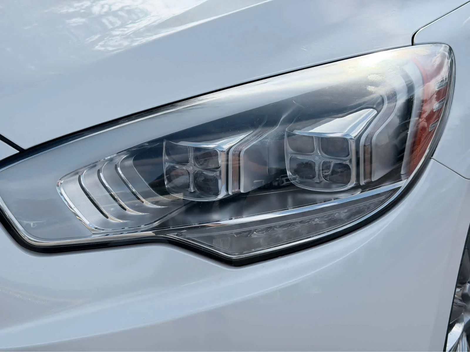 Used 2015  Kia Luxury image 8