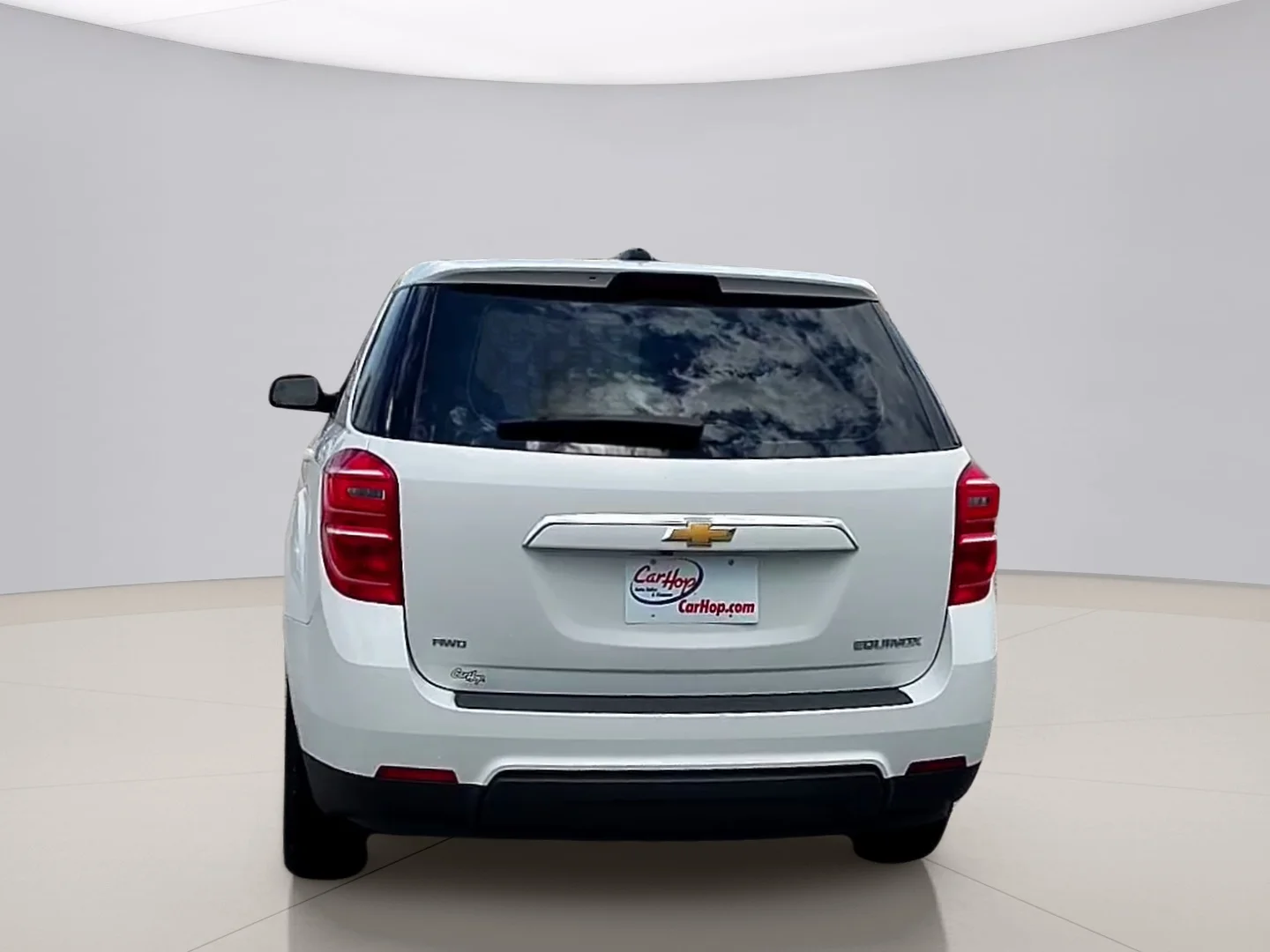 Used 2016 White Chevrolet LS AWD image 4