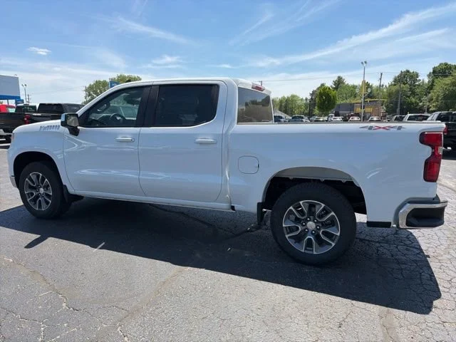 New 2026 Summit White Chevrolet LT (2FL) image 5