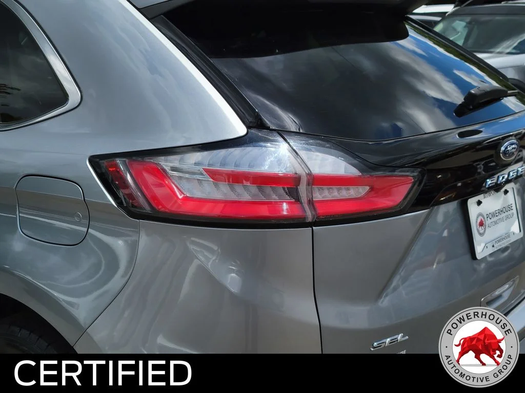Used 2024 Silver Ford SEL image 12