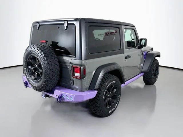 Used 2020 Gray Jeep Sport S image 7