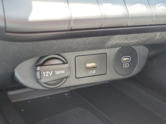 2025 Hyundai Elantra SEL - Photo 25