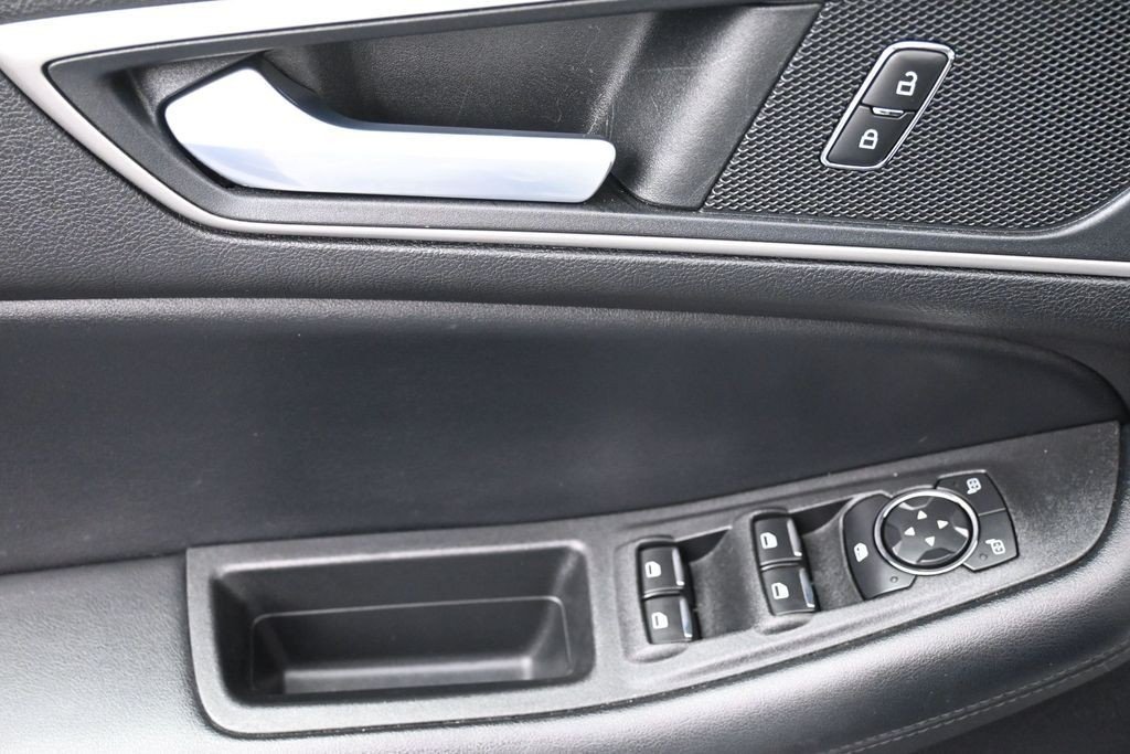 Used 2022 Gray Metallic Ford SEL image 13